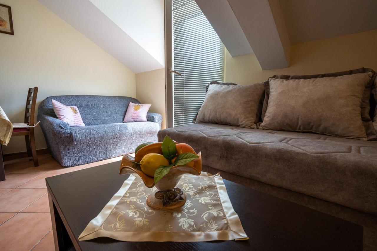 Albatros Apartment โกตอร์ ภายนอก รูปภาพ