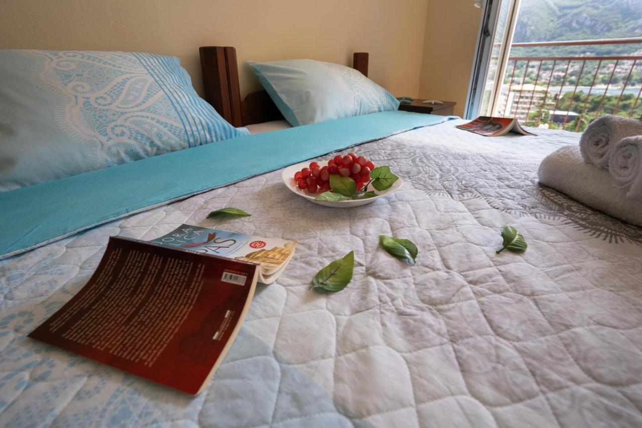 Albatros Apartment โกตอร์ ภายนอก รูปภาพ